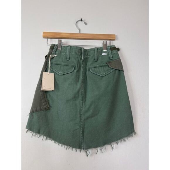 NWT Mother The G.I. Jane Frayed Cargo On The Double Green Mini Skirt - Picture 6 of 7